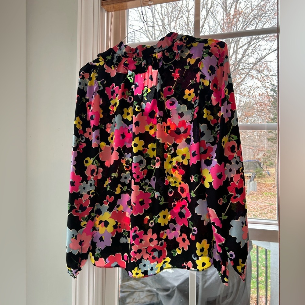 Kate Spade New York Women V Neck Tie Blouse Small, Ruffle Color Black Colorful - Picture 7 of 9